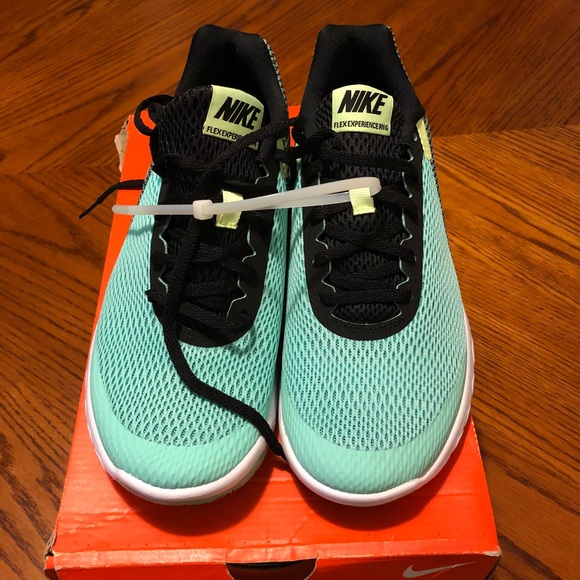 Nike Flex Experience Womens Running Shoes - Picture 3 of 6